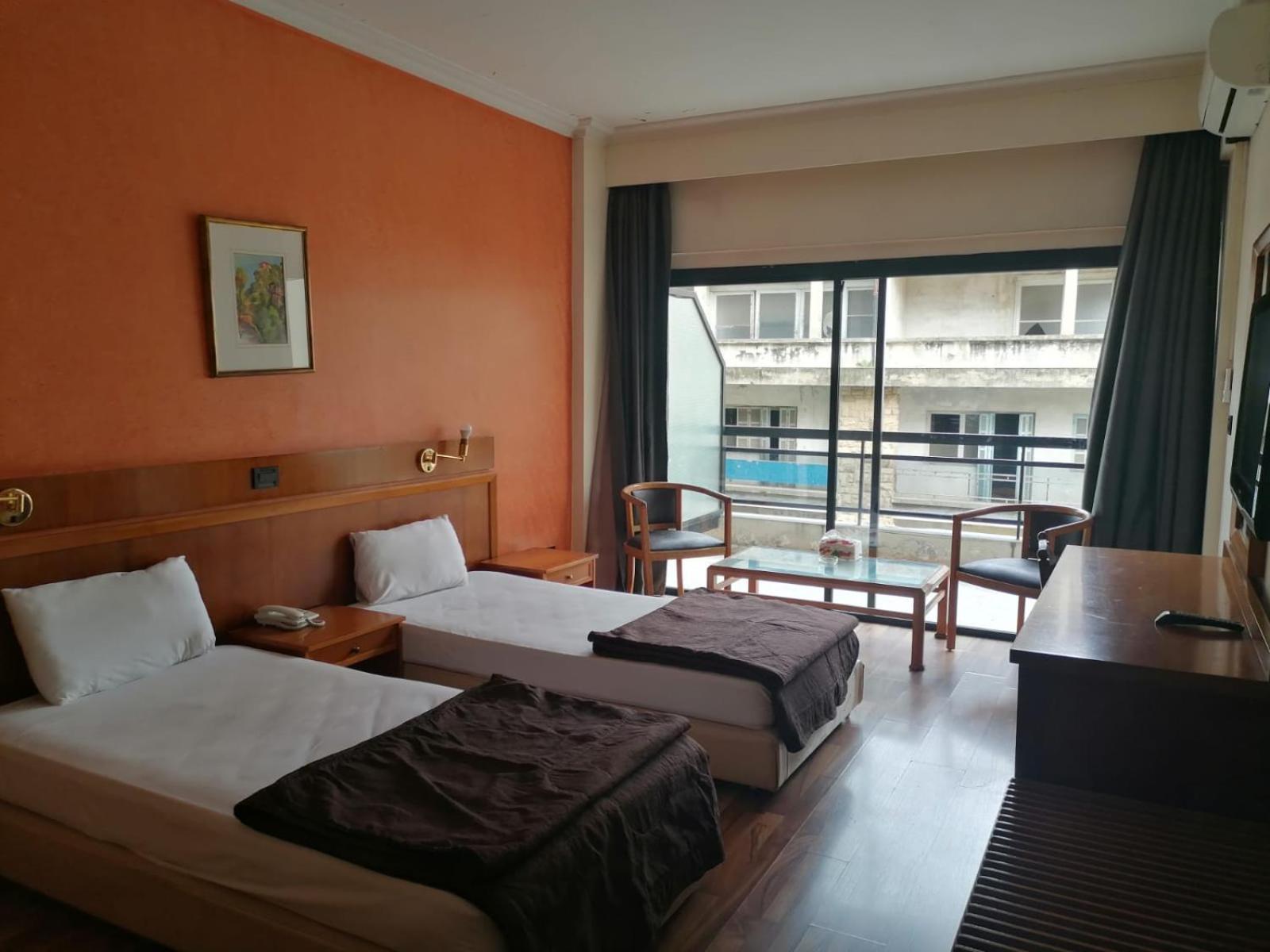 Charles Hotel Beirut Exterior photo