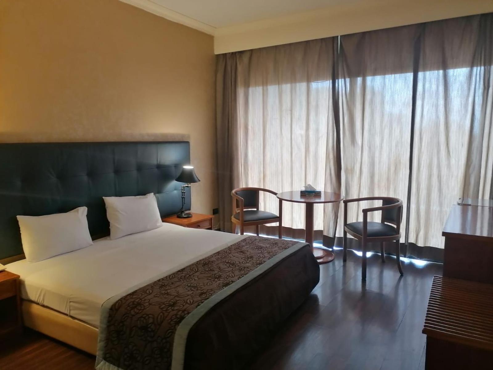 Charles Hotel Beirut Exterior photo
