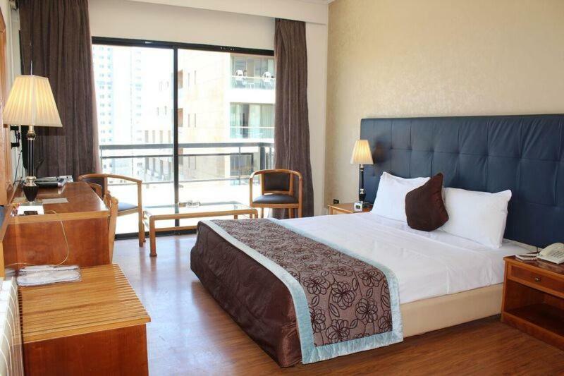 Charles Hotel Beirut Exterior photo